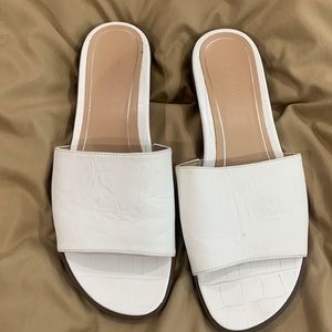 Vionic sandals